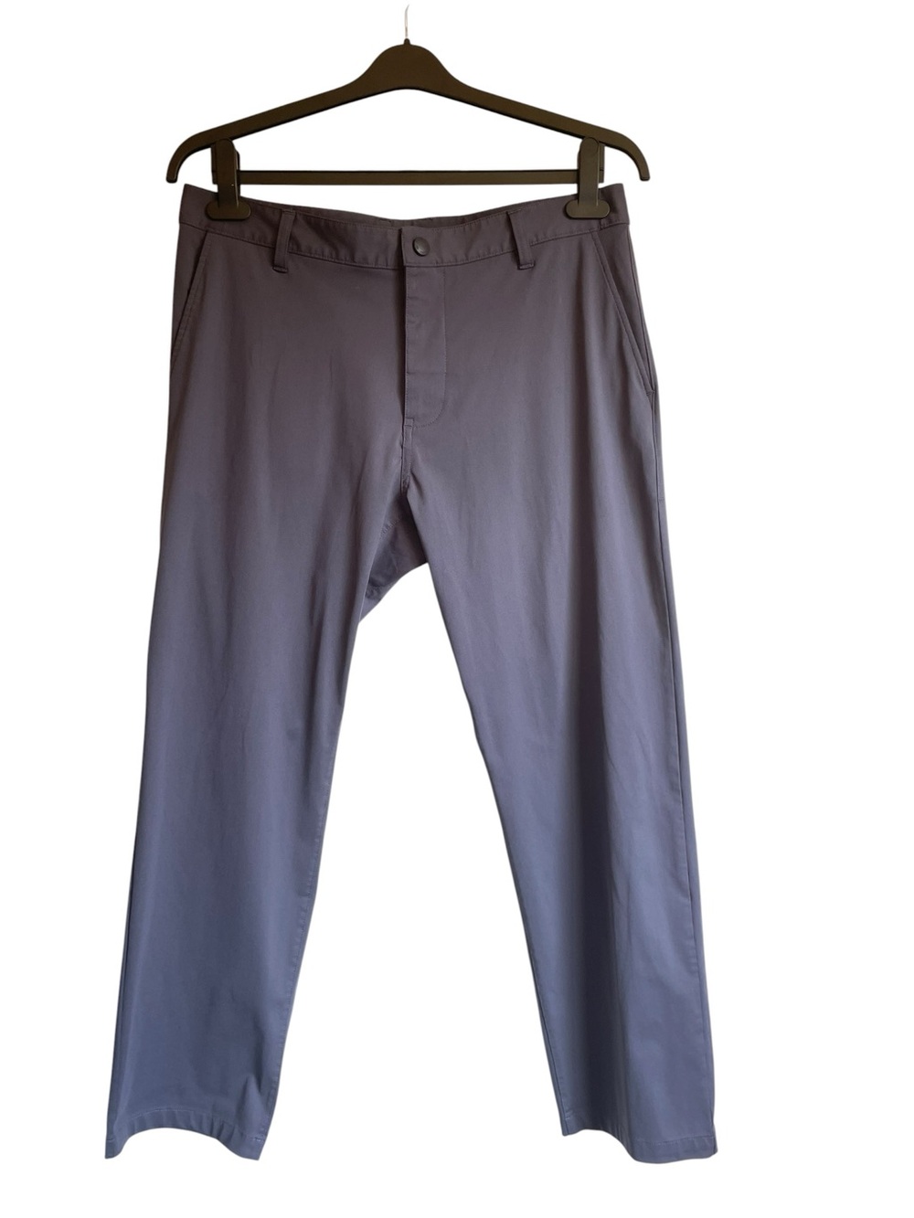 RHONE Commuter Pant in Dark Navy Blue